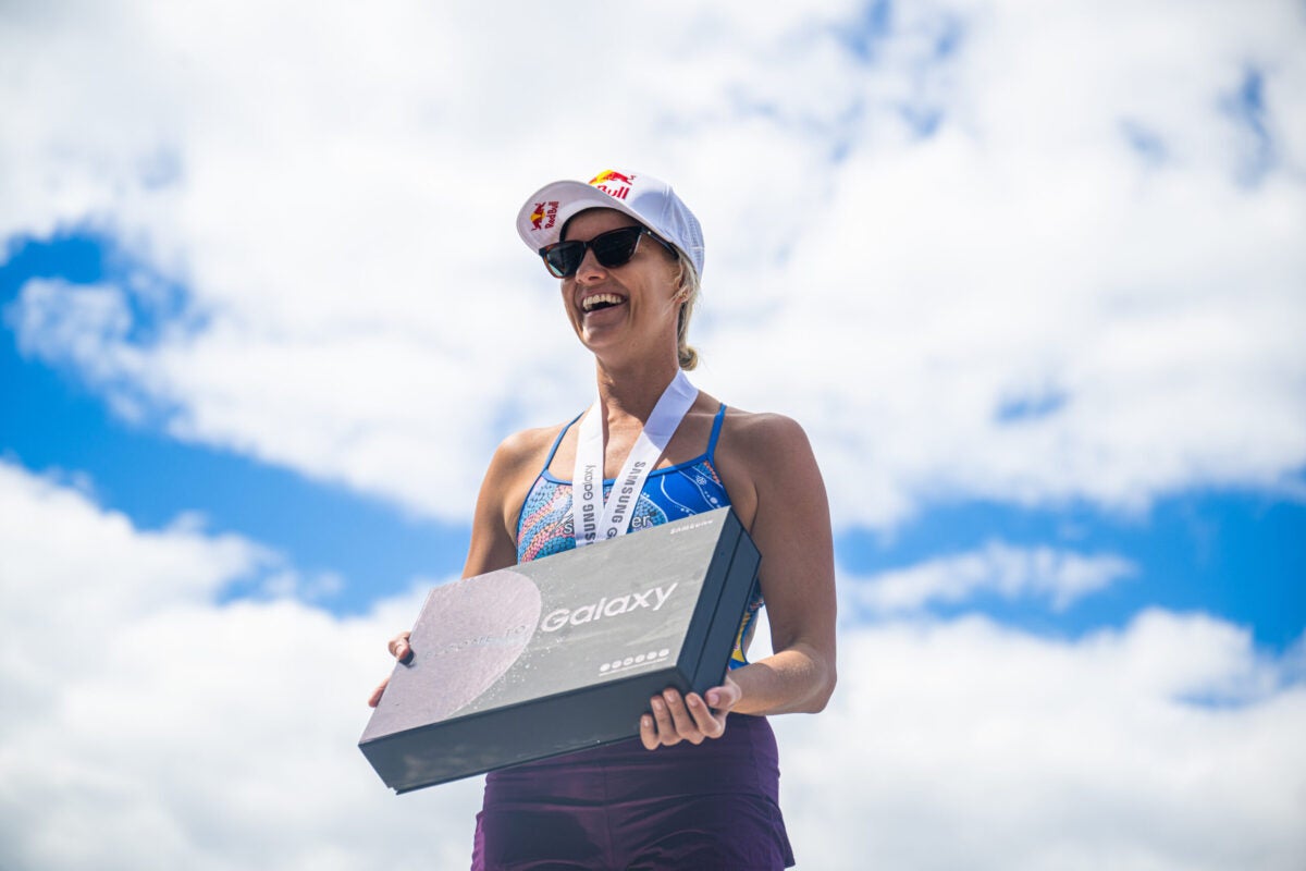 Woman wins a prize at diving competition