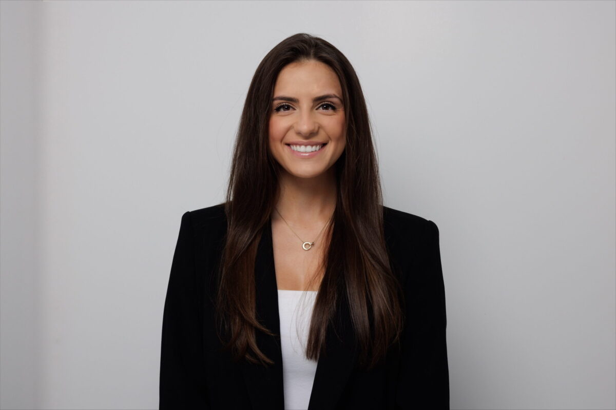 Evalina Bournias headshot