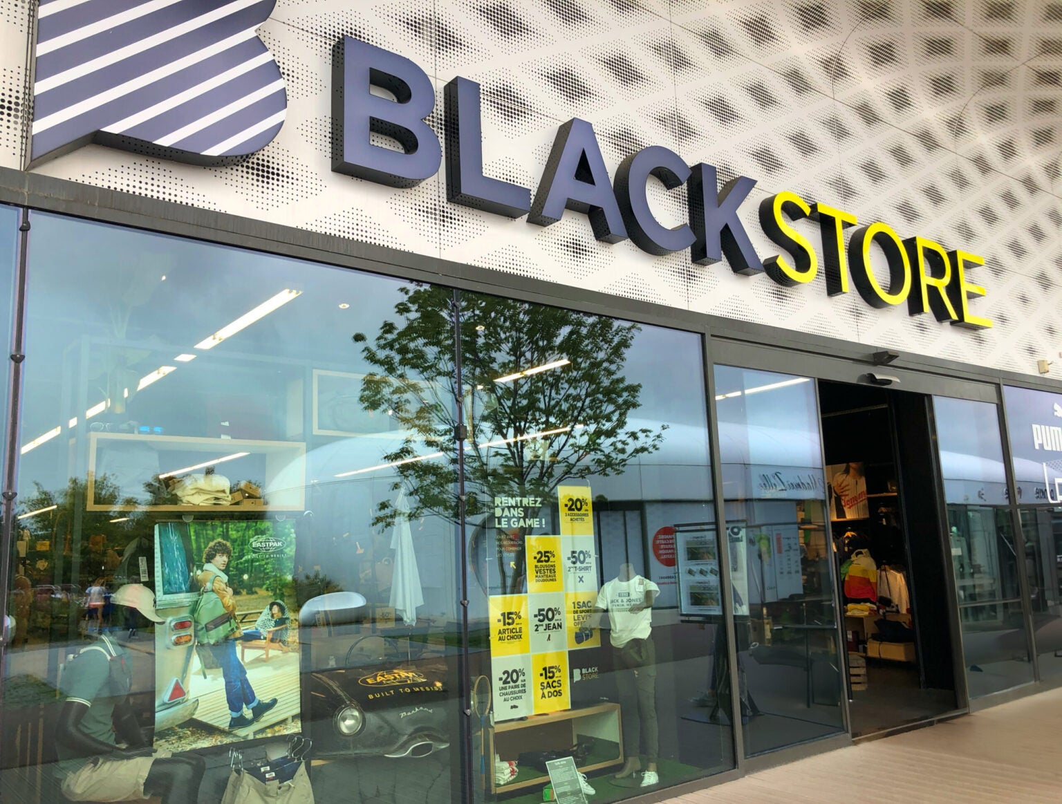 Magasin de détail Blackstore