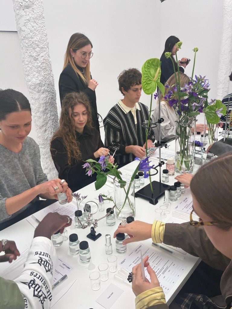 group testing perfumes
