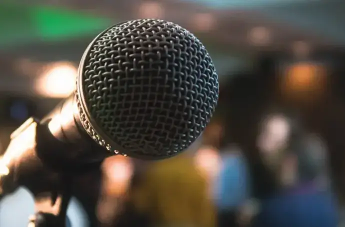 Microphone