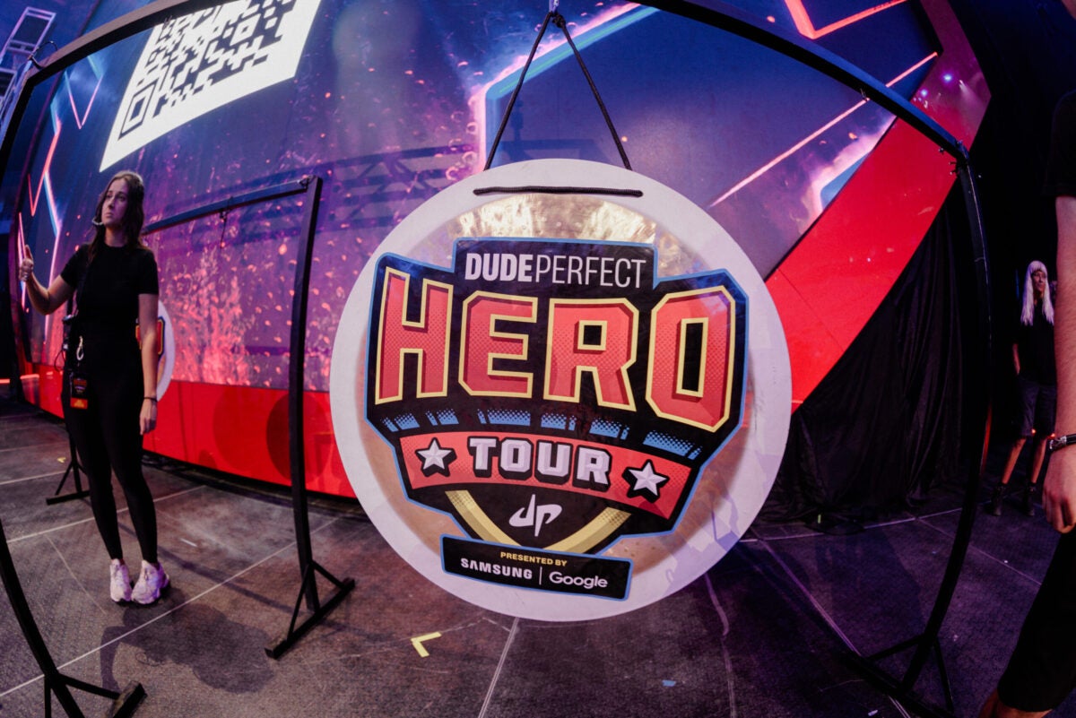 Dude Perfect Tour logo
